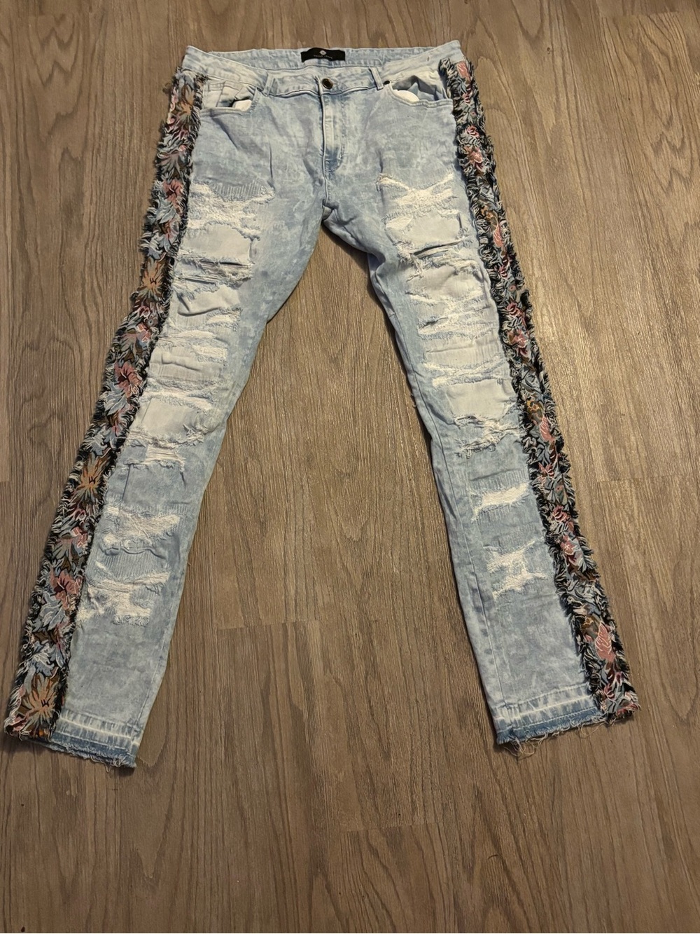 Light Blue Slim Straight Men’s Jeans with Decorative Side Panels